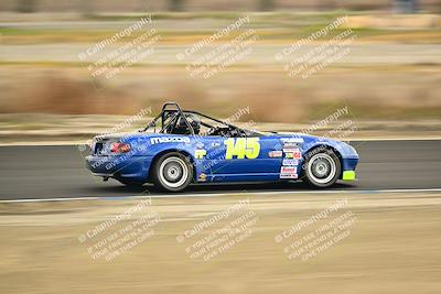 media/Jan-26-2025-CalClub SCCA (Sun) [[cfcea7df88]]/Group 5/Race/